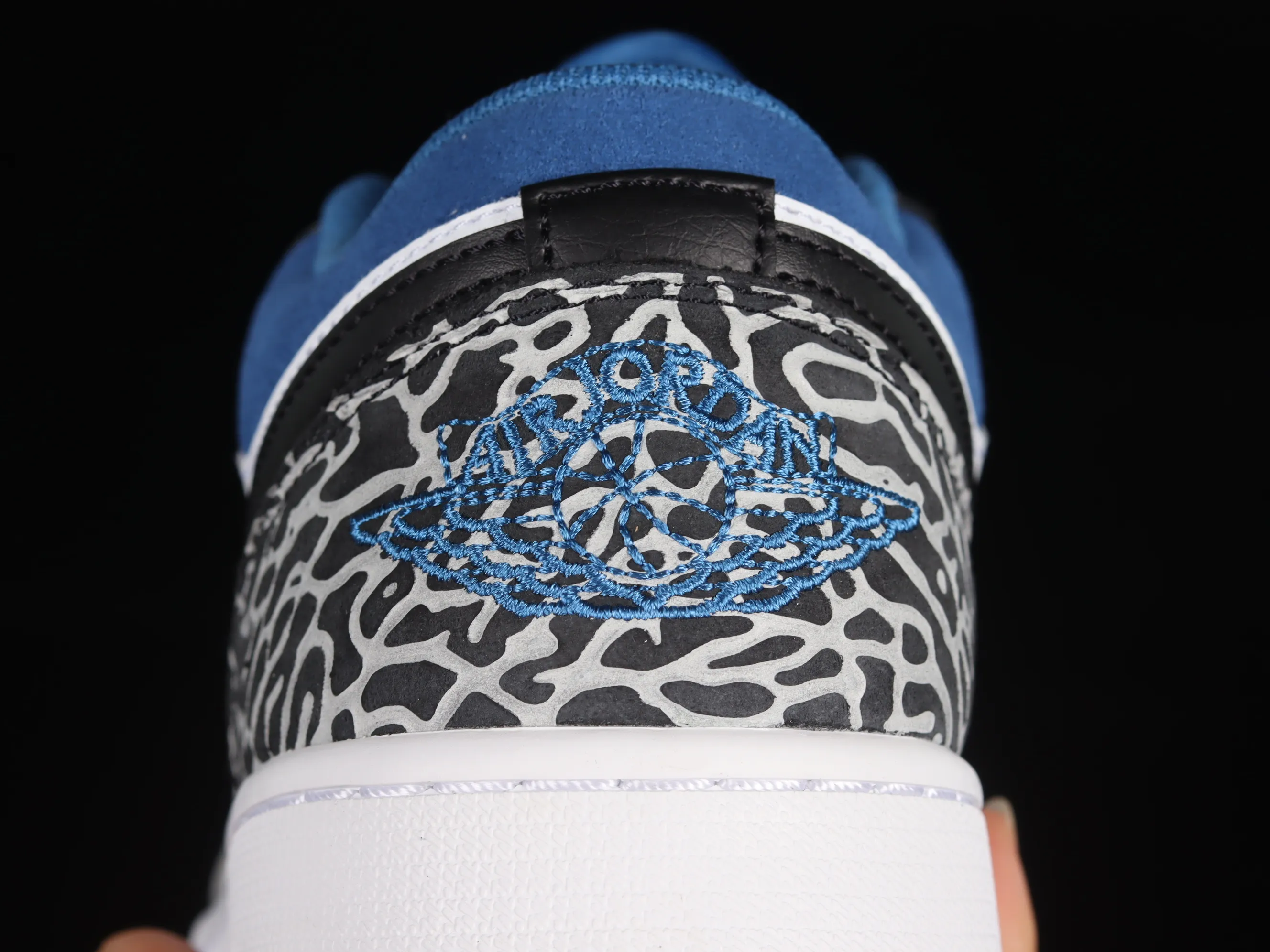 All categories Air Jordan Jordan series basketball shoes Air Jordan 1 Low G version pure original Air Jordan 1 Low "True Blue" AJ1 Joe 1 burst white and blue color low-top basketball shoes DM1199-140